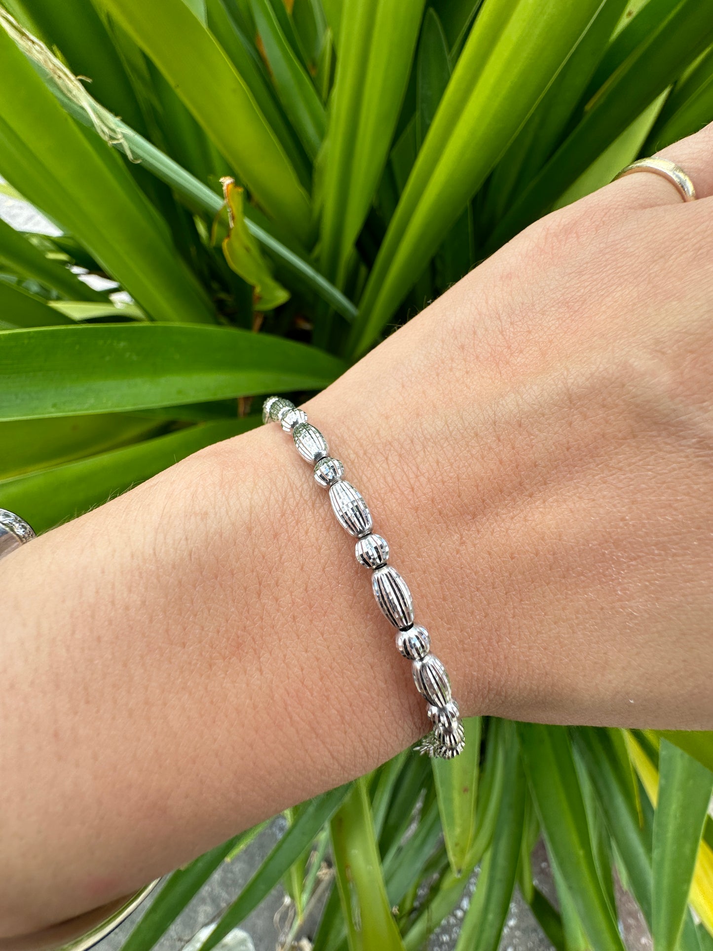 18K White Gold Cylinder Beaded Bracelet