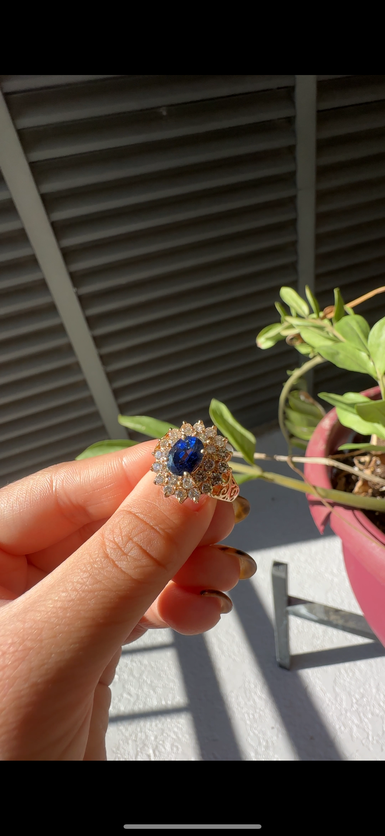 18K Yellow Gold Sapphire and Diamond Ring